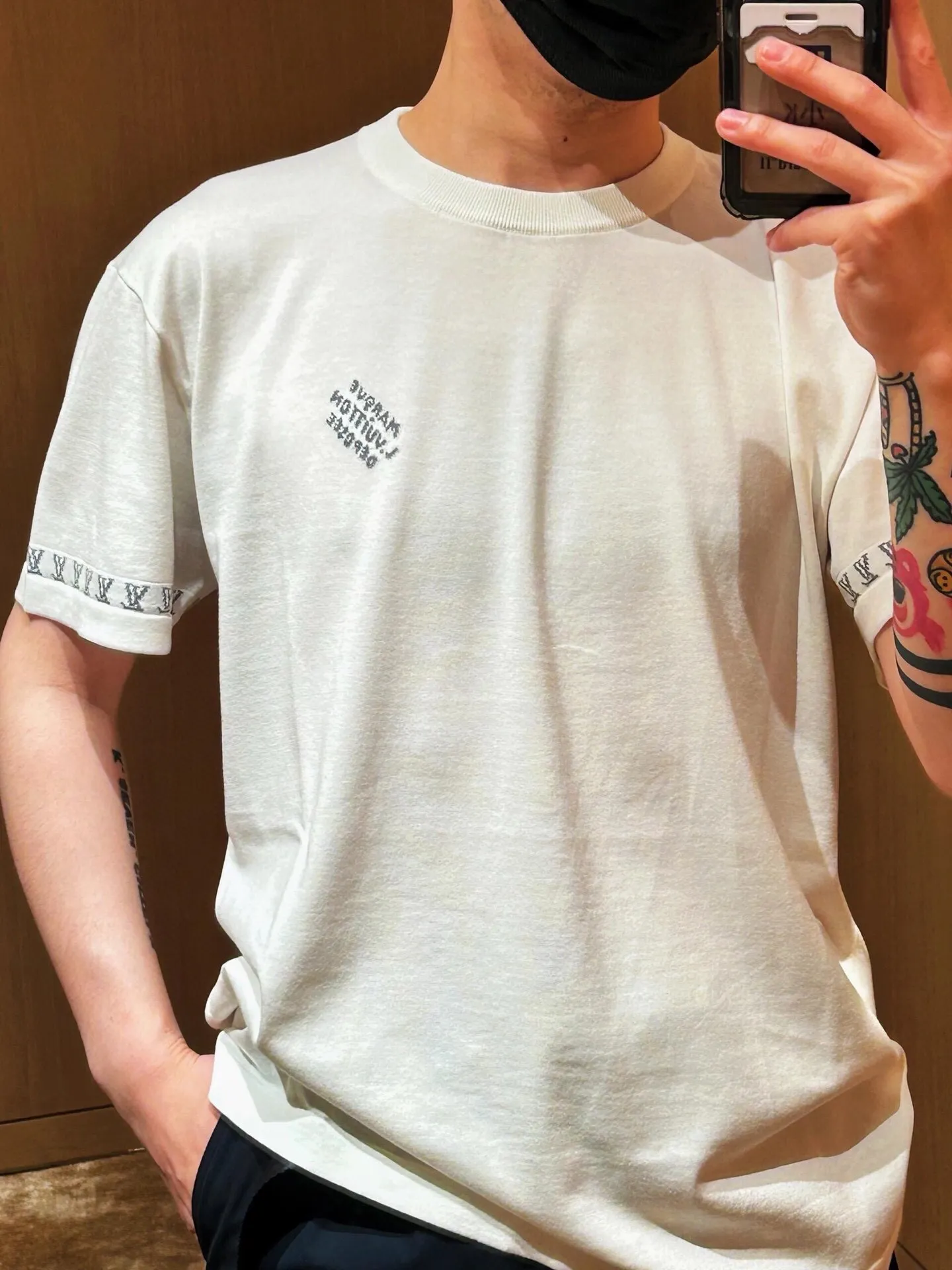 Louis Vuitton Louis Vuitton jacquard knitted short sleeves with logo on cuffs and small letters
